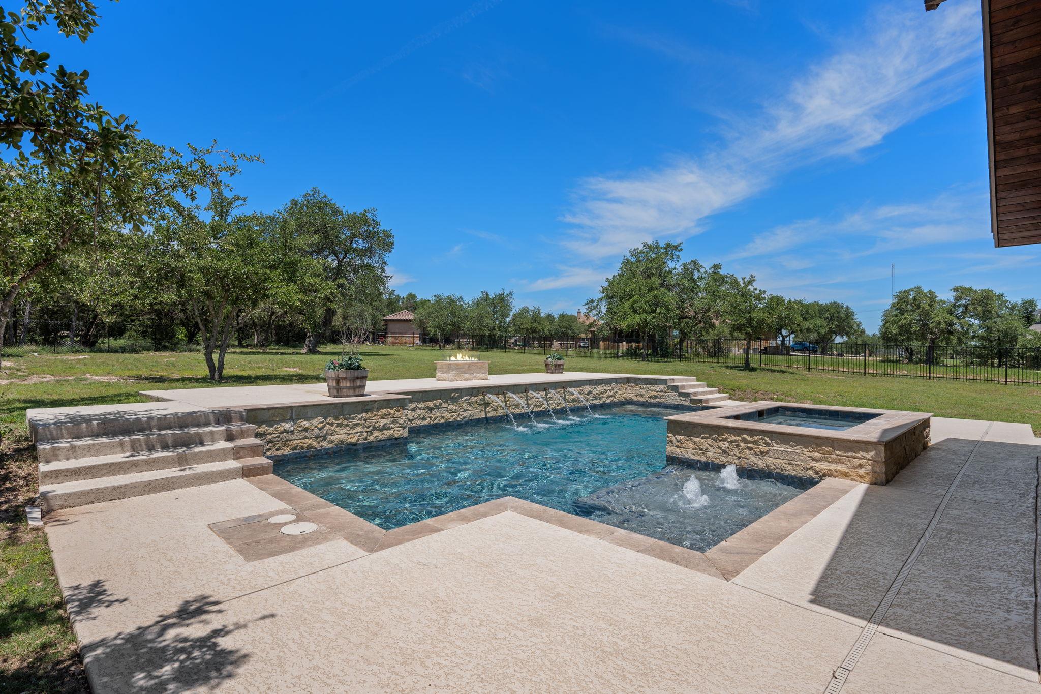 106 Gabriel Woods DR