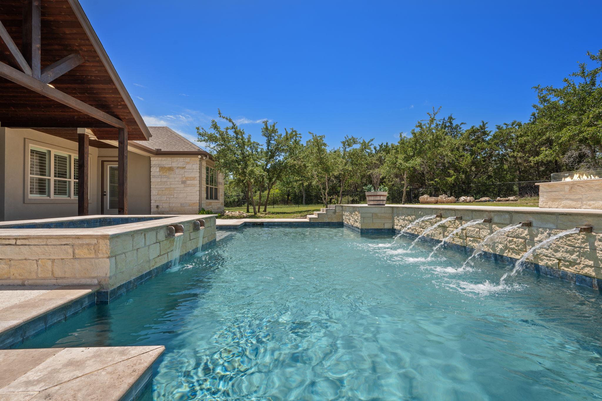 106 Gabriel Woods DR