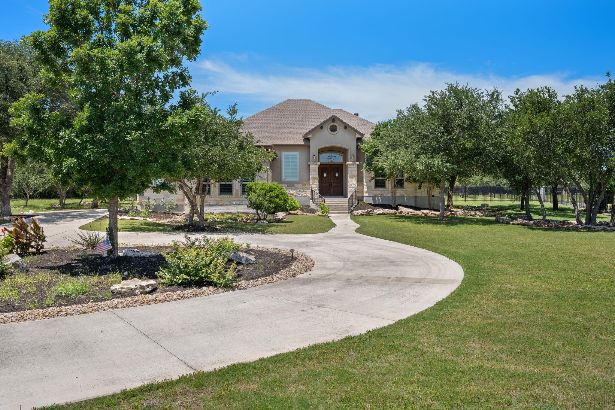 106 Gabriel Woods DR