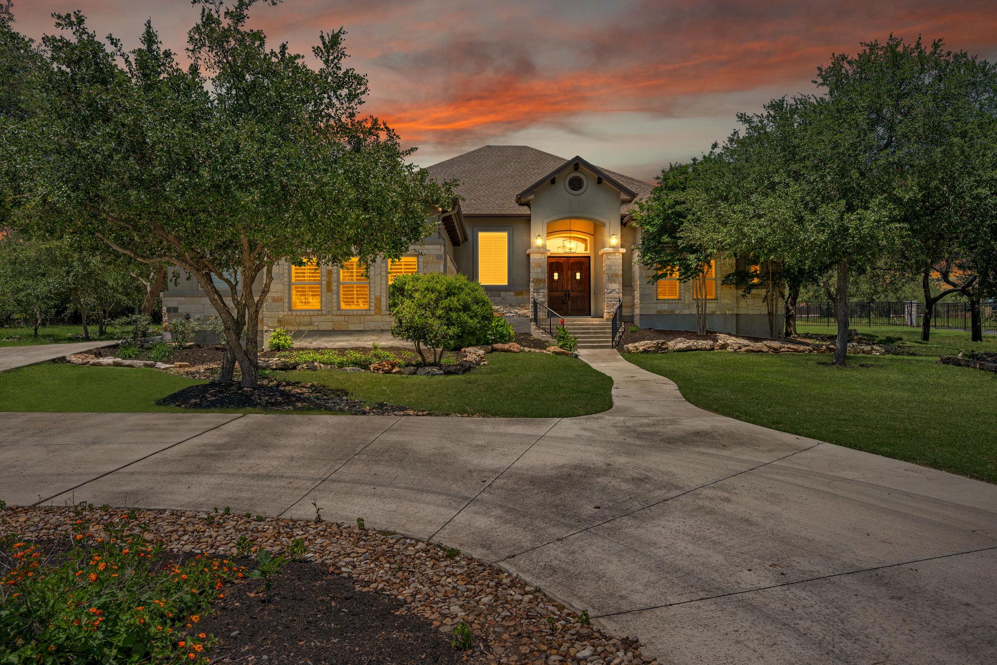 106 Gabriel Woods DR