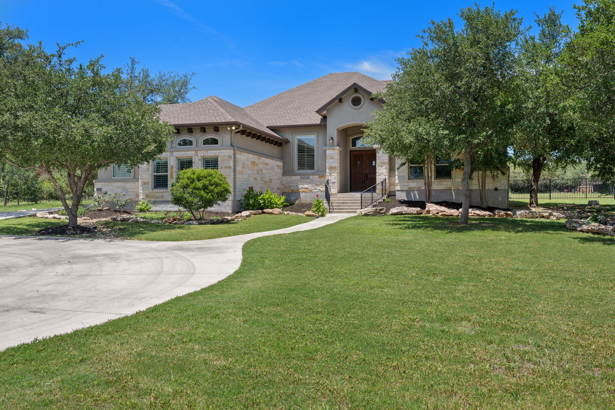 106 Gabriel Woods DR
