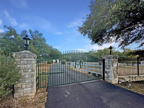 1717 Sycamore CRK Dripping Springs TX 78620