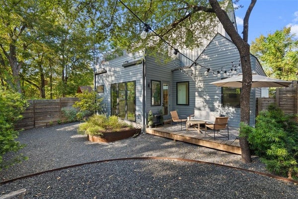707 E LIVE OAK ST # 2, AUSTIN, TX 78704 - Image fcdd8ba4be461acb876b693a7a75bc3a/1127564184