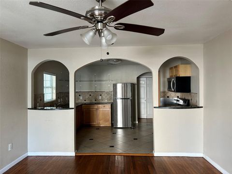 Tiny photo for 3105 Kings LN, Austin, TX 78705 (MLS # 7629396)