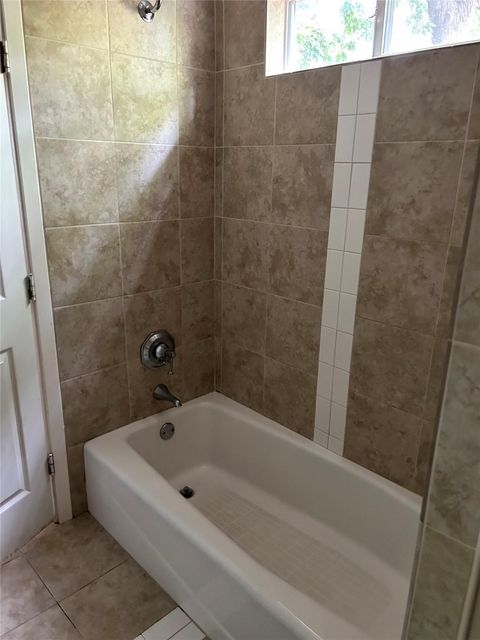 Tiny photo for 3105 Kings LN, Austin, TX 78705 (MLS # 7629396)