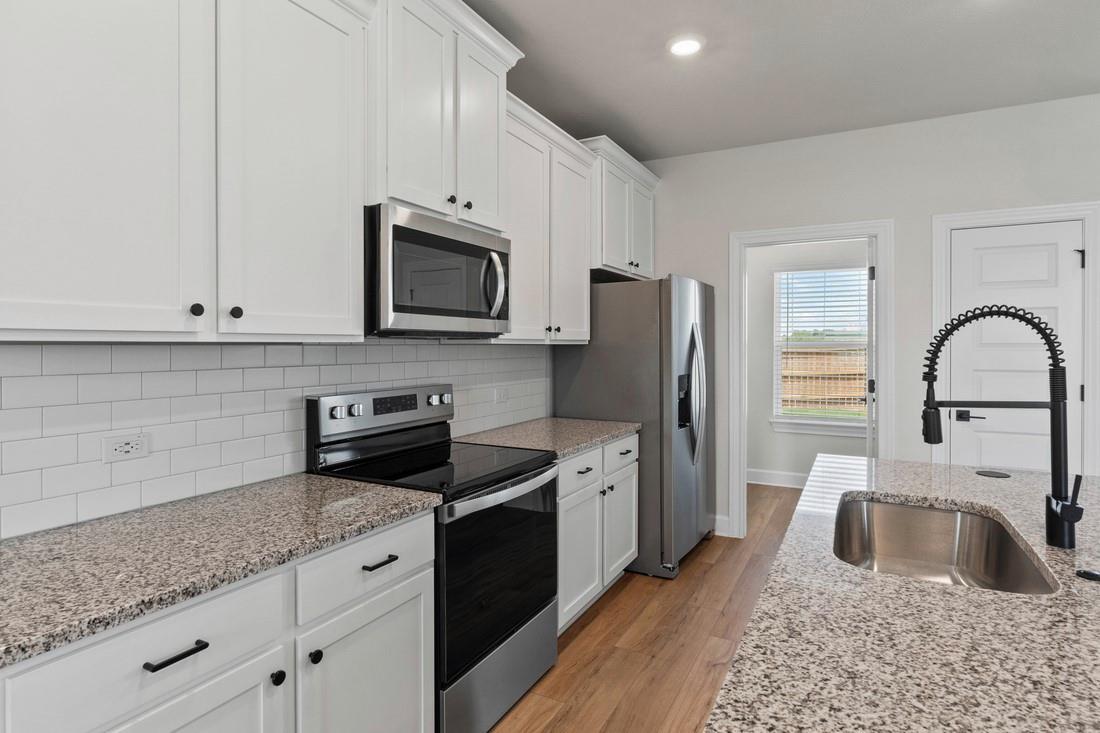 9320 Gladsome PATH