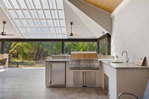 Tiny photo for 916 Morning Moon CIR, Austin, TX 78732 (MLS # 3020574)