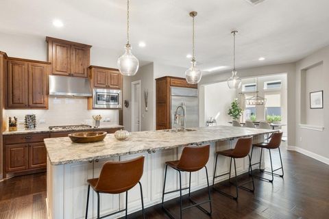 916 Morning Moon CIR Austin TX 78732