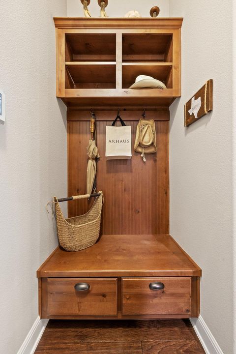 Tiny photo for 916 Morning Moon CIR, Austin, TX 78732 (MLS # 3020574)