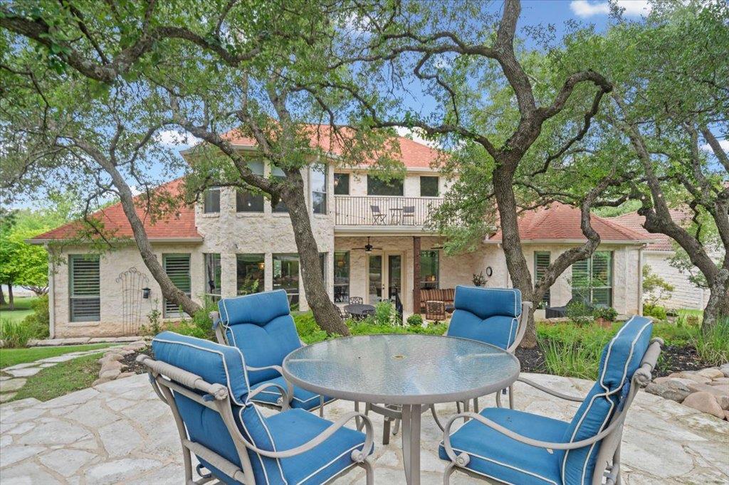 Photo 1 of 37 — 91 Duck Lake DR, Lakeway, TX 78734