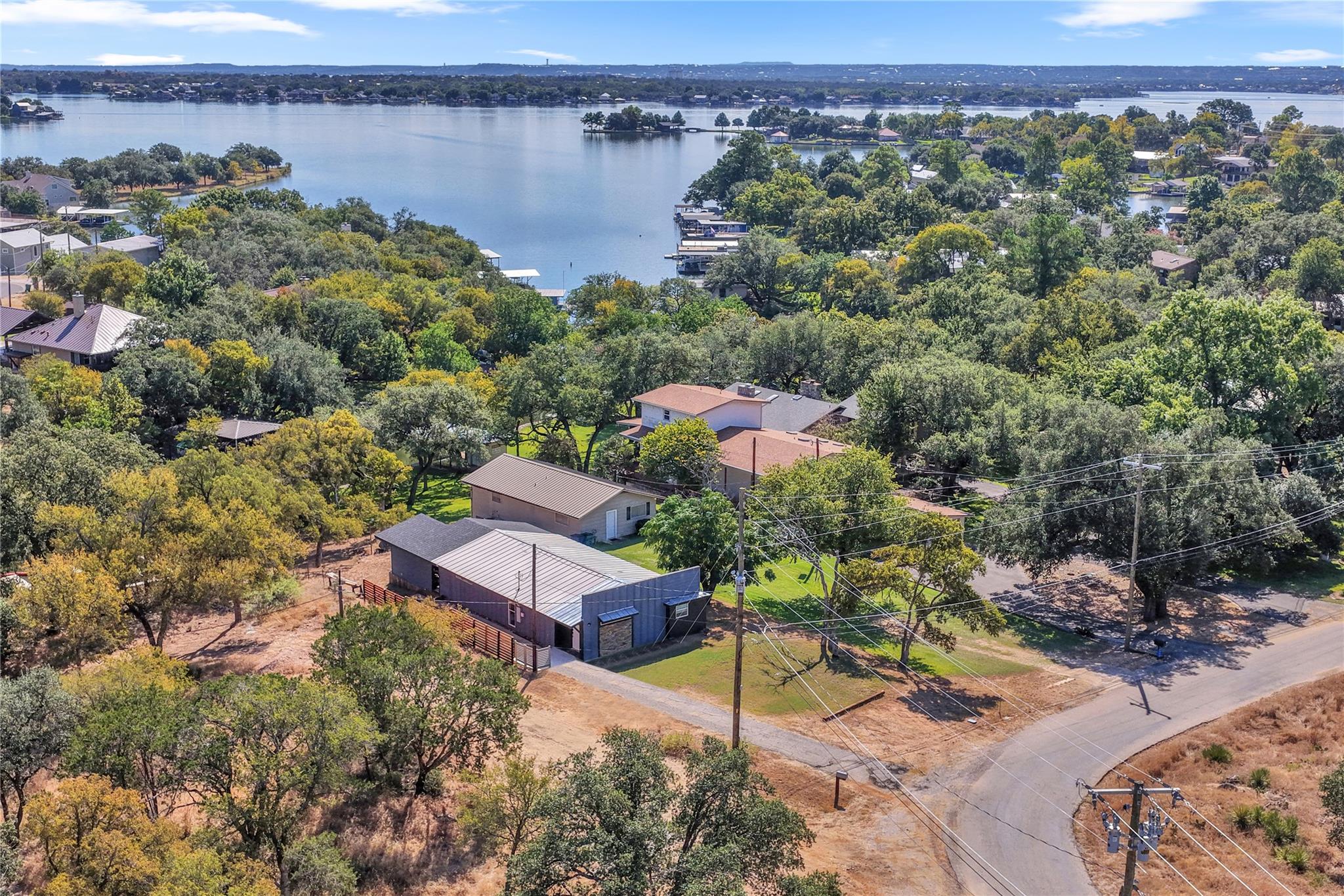 111 W Lakeshore DR