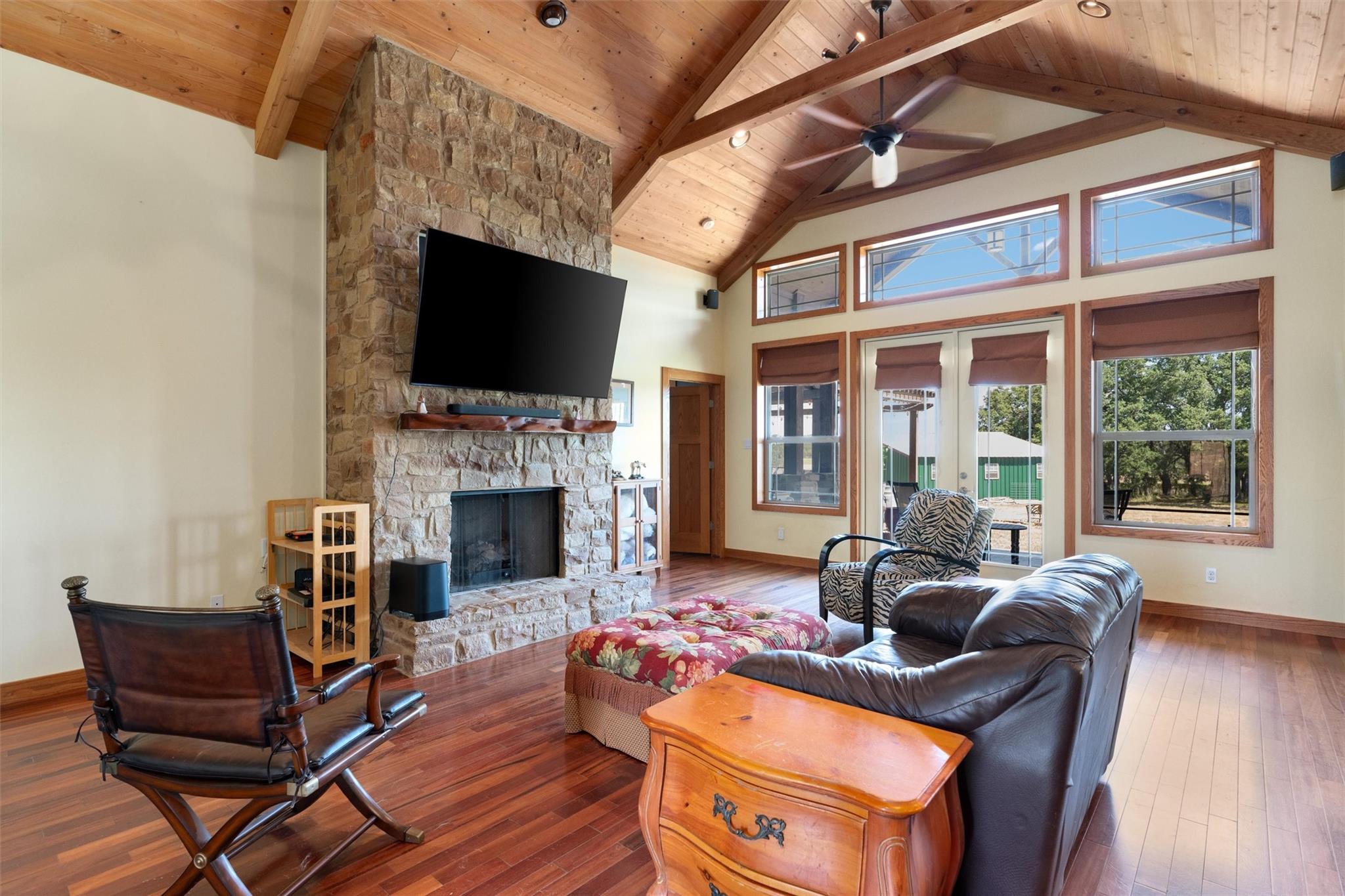 650 Farris Ranch RD