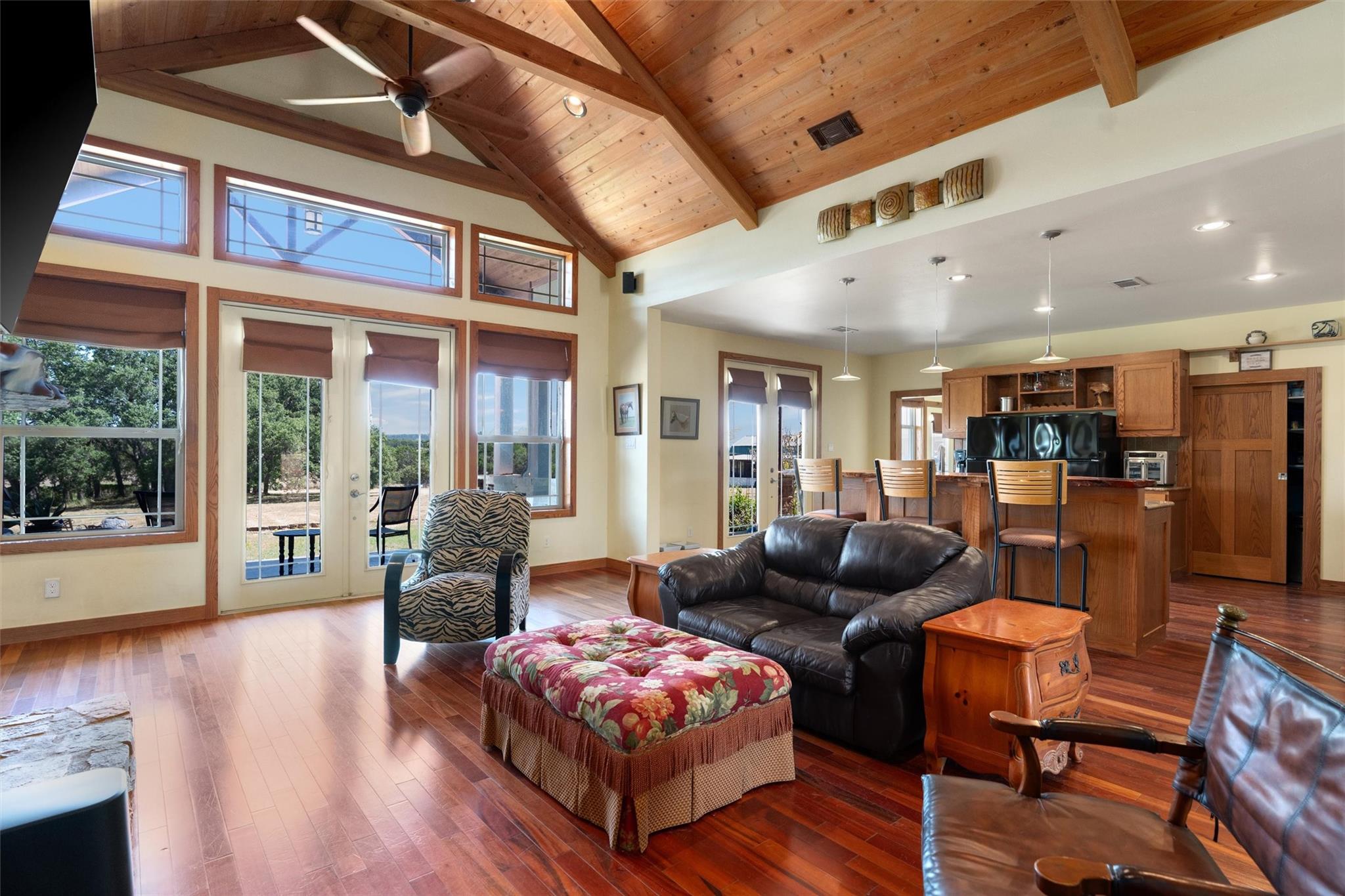650 Farris Ranch RD