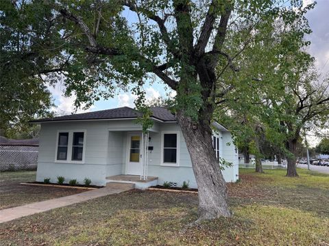 A home in La Grange