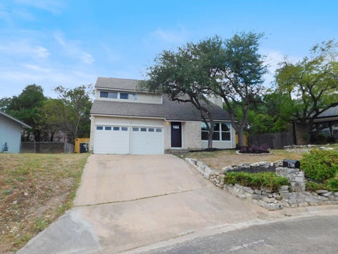 Photo of 7704 FENTON CV, Austin, TX 78736 (MLS # 2816017)