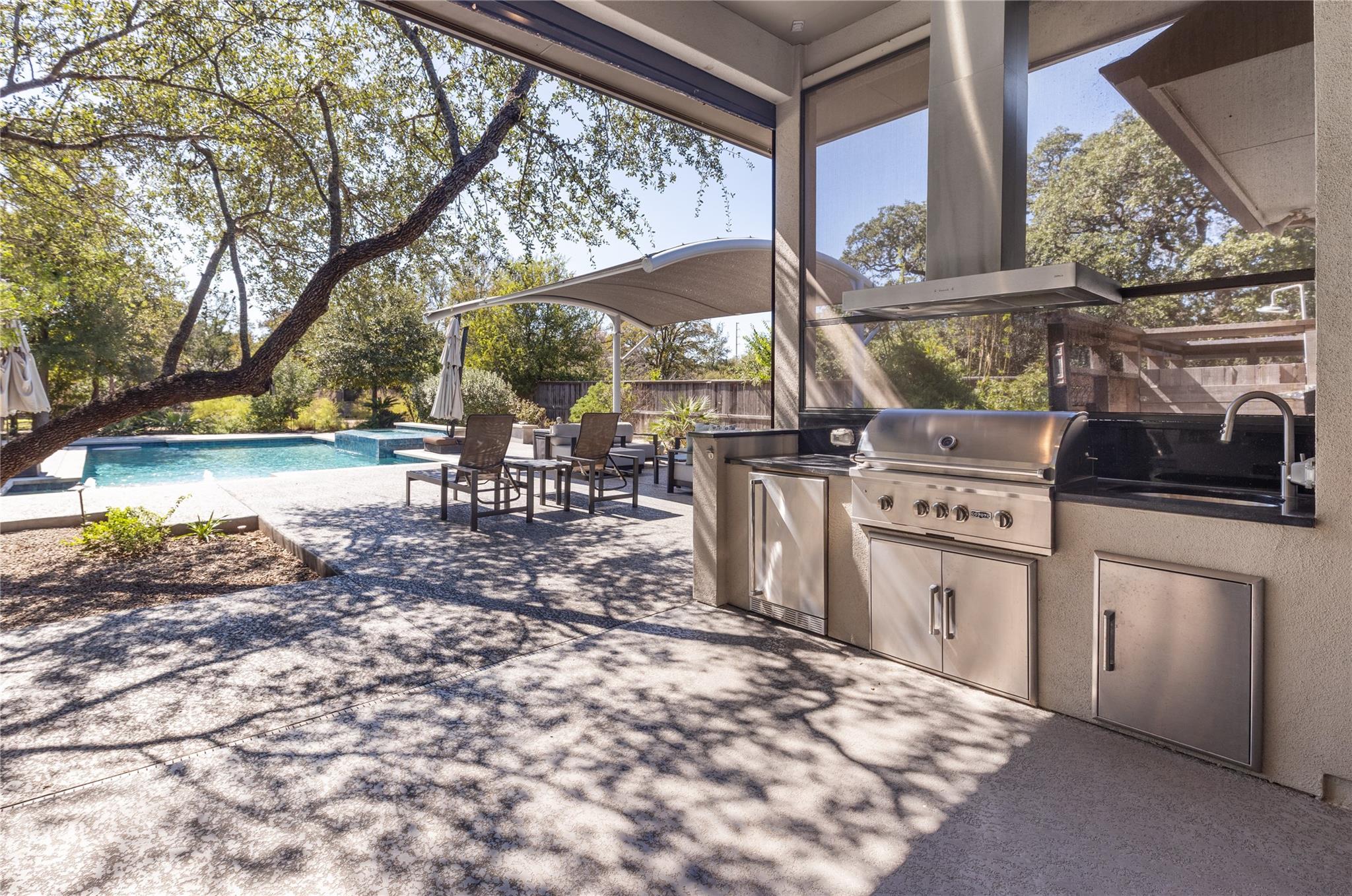 5615 Mccarty LN photo 11