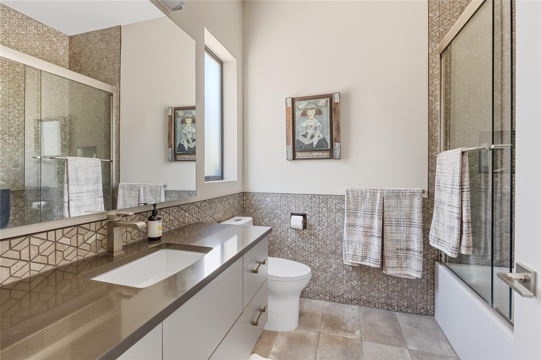 5615 Mccarty LN photo 23