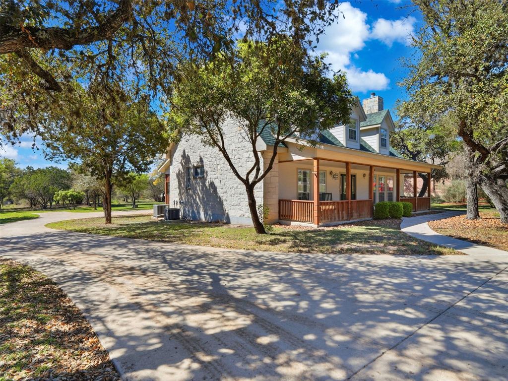 Photo of 349 Apex Ave, New Braunfels, TX 78132 (MLS # 9876460)