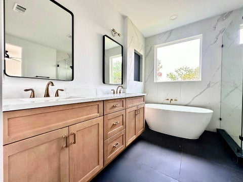 Tiny photo for 11111 Elm ST, Jonestown, TX 78645 (MLS # 4455316)
