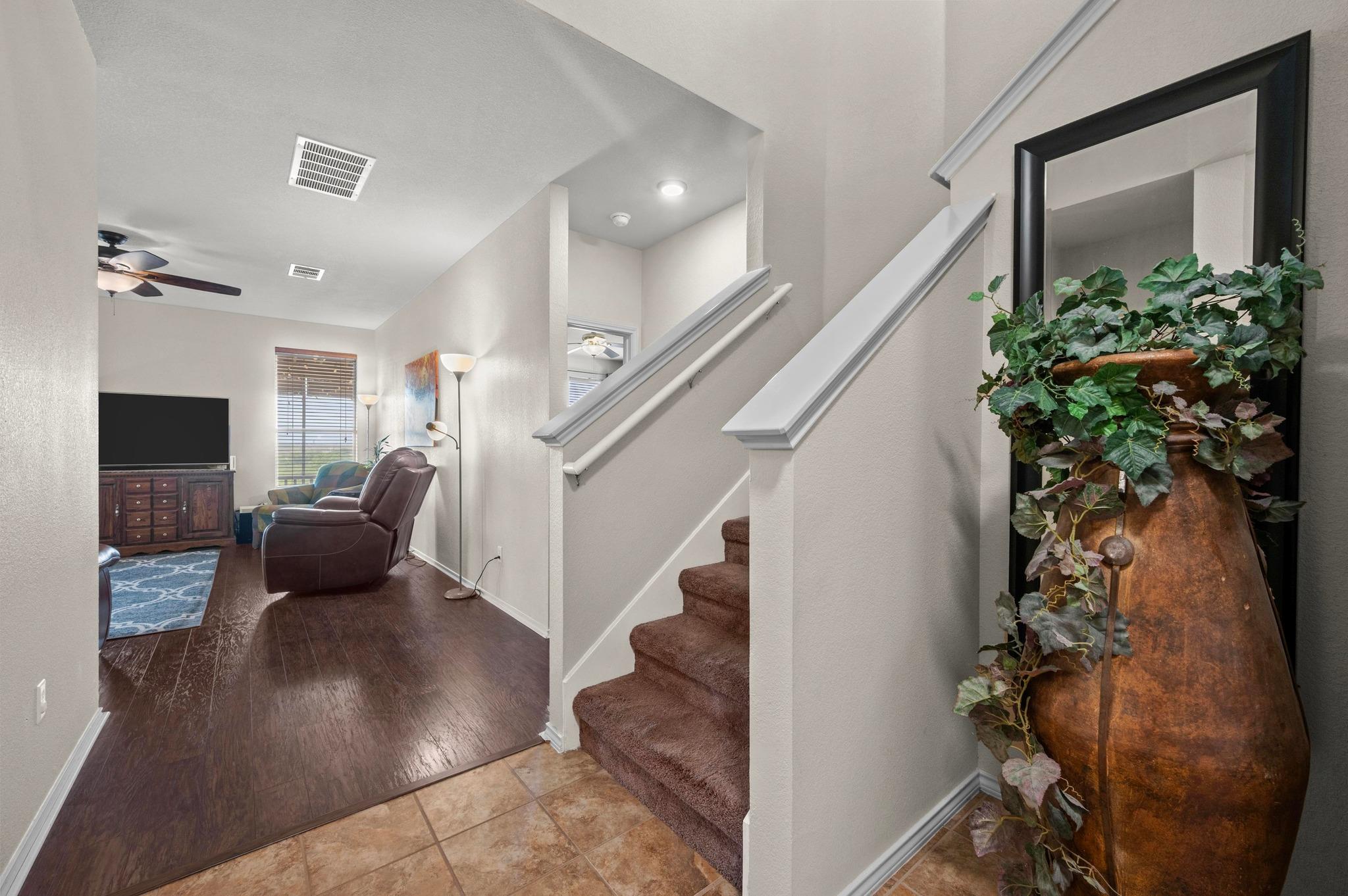 814 Covent DR