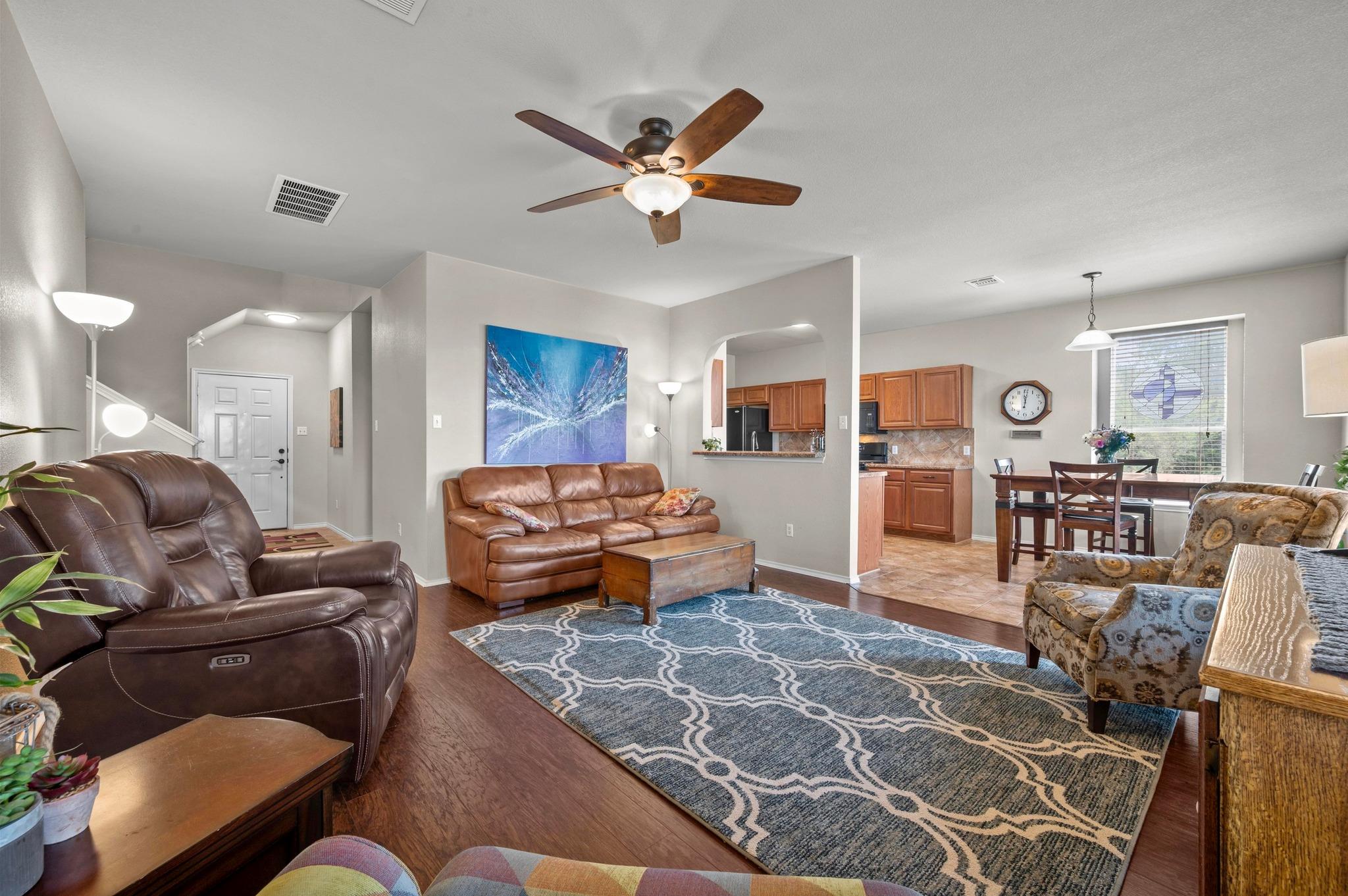 814 Covent DR