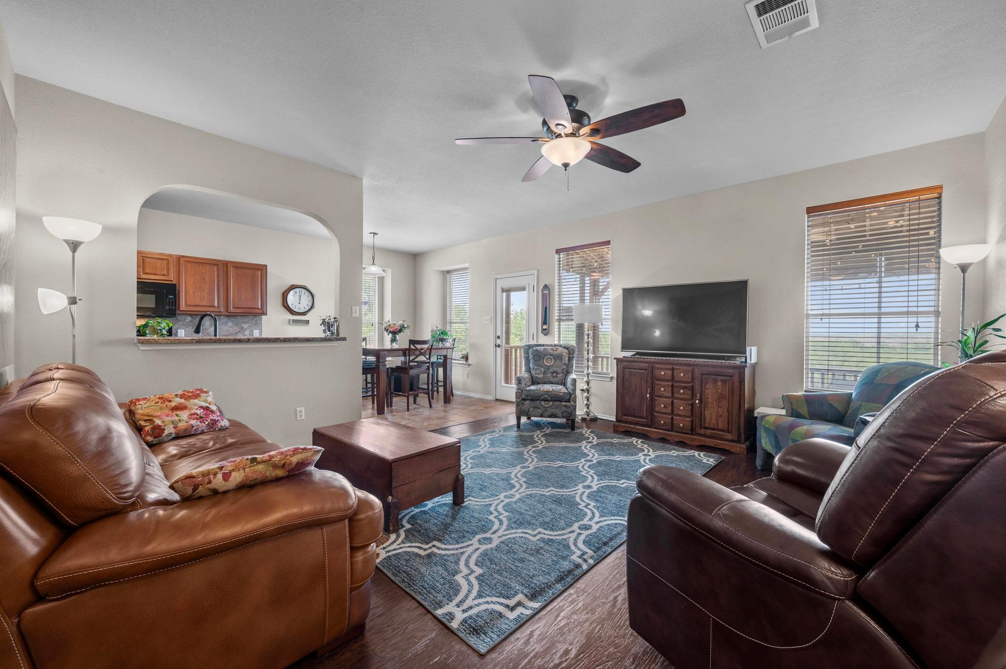 814 Covent DR