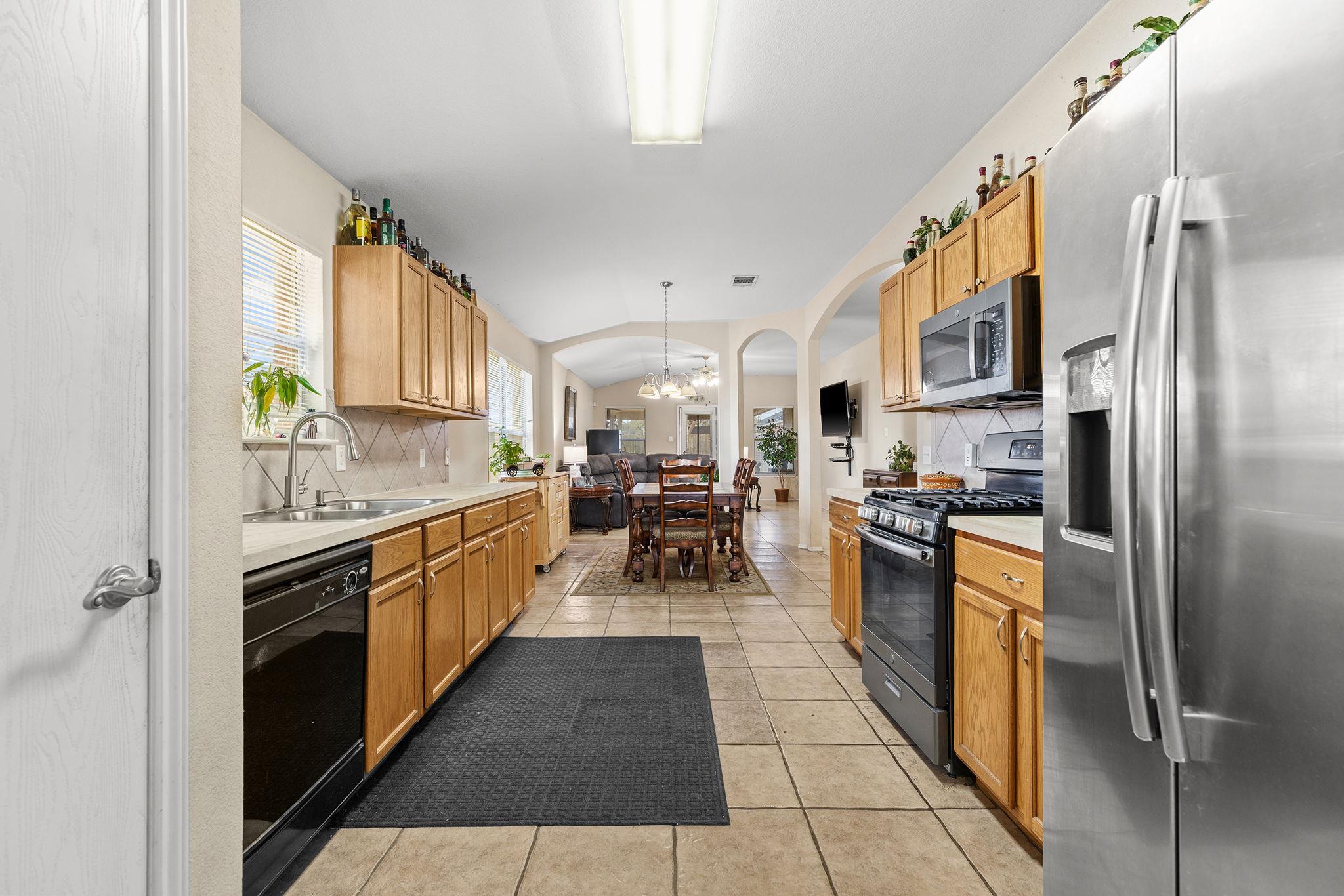 12800 Starbrimson TRL