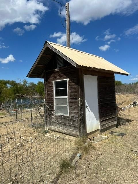 A home in Del Valle