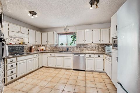 Tiny photo for 11203 Travis DR, Jonestown, TX 78645 (MLS # 7671477)