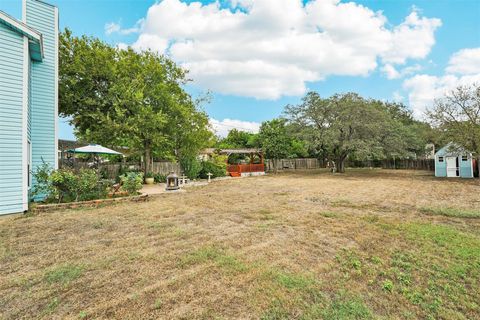 Tiny photo for 11203 Travis DR, Jonestown, TX 78645 (MLS # 7671477)