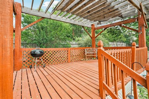 Tiny photo for 11203 Travis DR, Jonestown, TX 78645 (MLS # 7671477)
