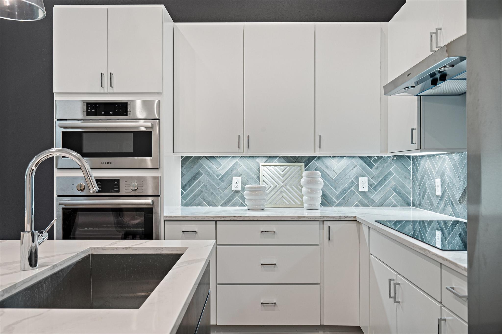 2505 Bluebonnet LN 15