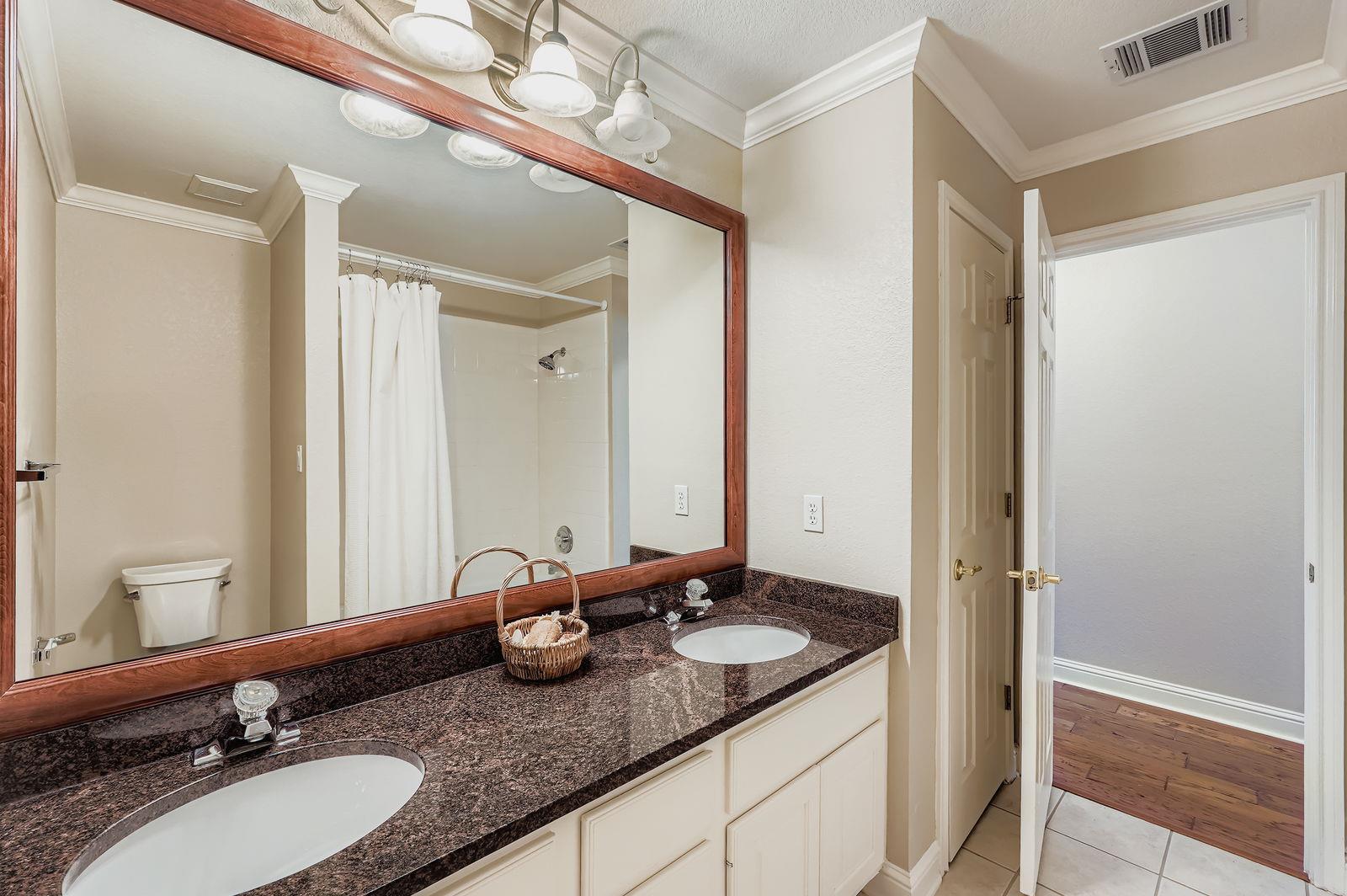 Austin, Texas 78735, United States, 4 Bedrooms Bedrooms, ,3 BathroomsBathrooms,Residential,Active,189077