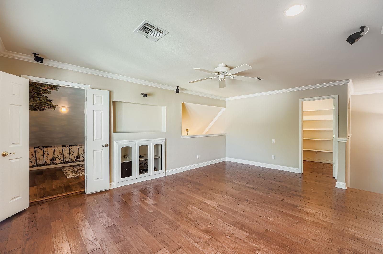 Austin, Texas 78735, United States, 4 Bedrooms Bedrooms, ,3 BathroomsBathrooms,Residential,Active,189077