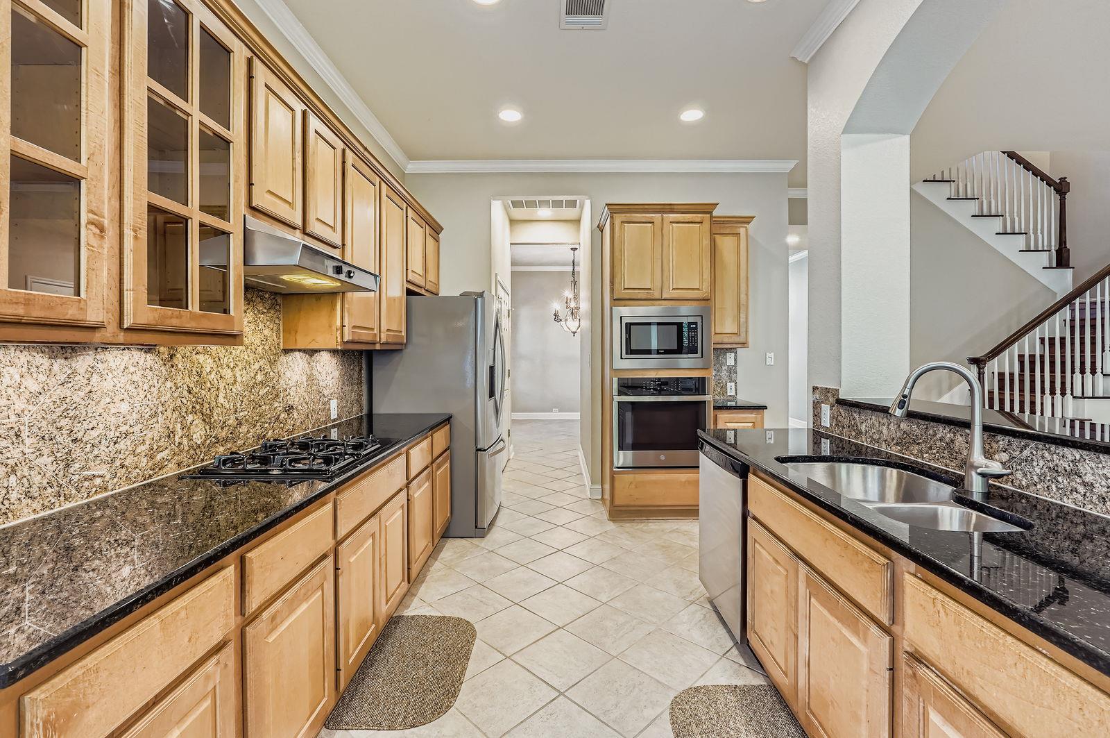 Austin, Texas 78735, United States, 4 Bedrooms Bedrooms, ,3 BathroomsBathrooms,Residential,Active,189077