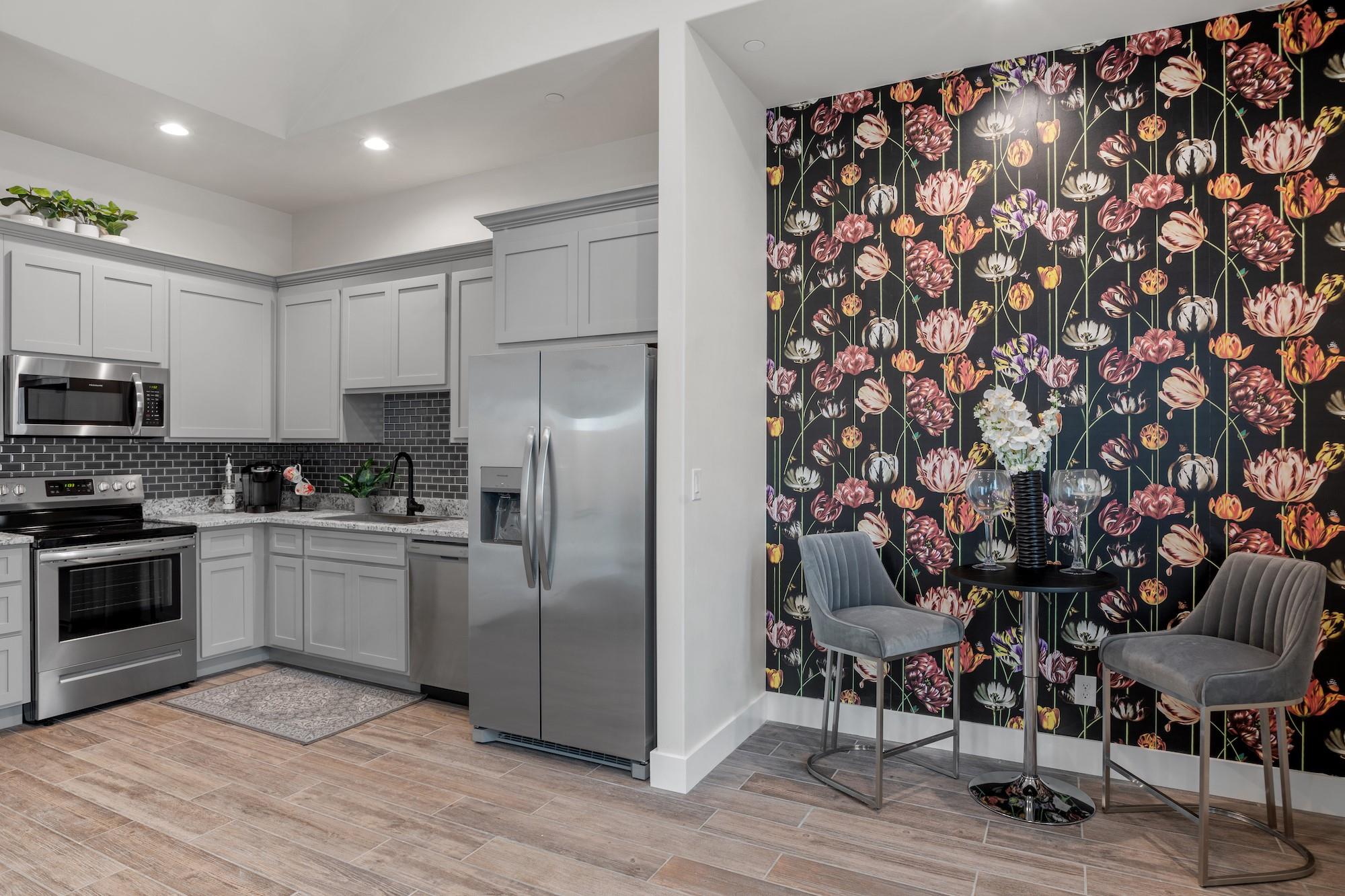 1003 Friendship LN 301