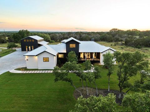 150 Wandering Oak CIR Burnet TX 78611