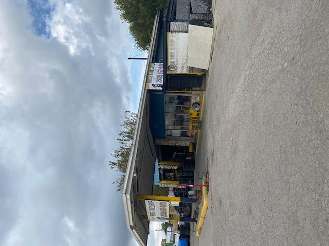 1700 S Interstate 35 Freeway S