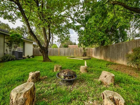 Tiny photo for 8208 Stillwood LN, Austin, TX 78757 (MLS # 4341119)