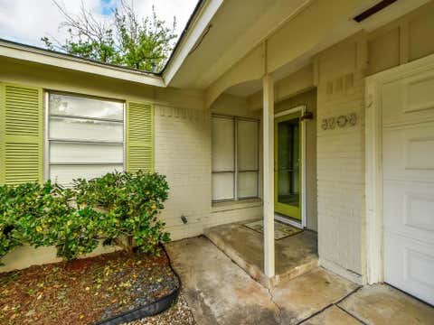 Tiny photo for 8208 Stillwood LN, Austin, TX 78757 (MLS # 4341119)