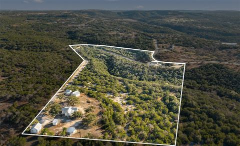 810 Kothmann RD Dripping Springs TX 78620