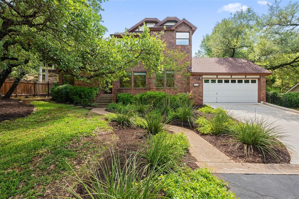 Photo of 10100 Talleyran DR, Austin, TX 78750 (MLS # 8936098)