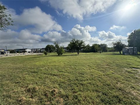 1371 E Fm 150 RD Kyle TX 78640