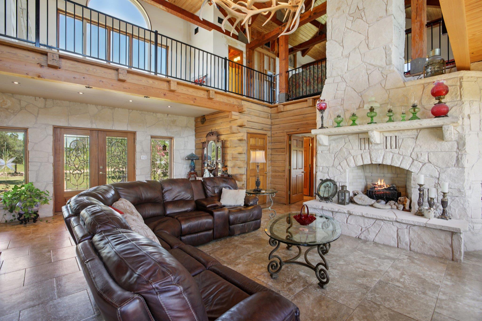 6401 Muleshoe Bend TRL
