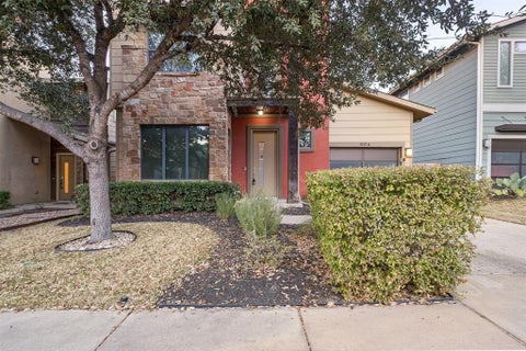 Photo of 904 Freewater LN, Austin, TX 78704 (MLS # 9916943)