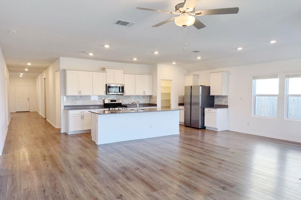1924 Owasso DR