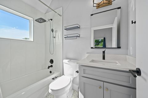 Tiny photo for 1210 Luna ST #2, Austin, TX 78721 (MLS # 2948846)