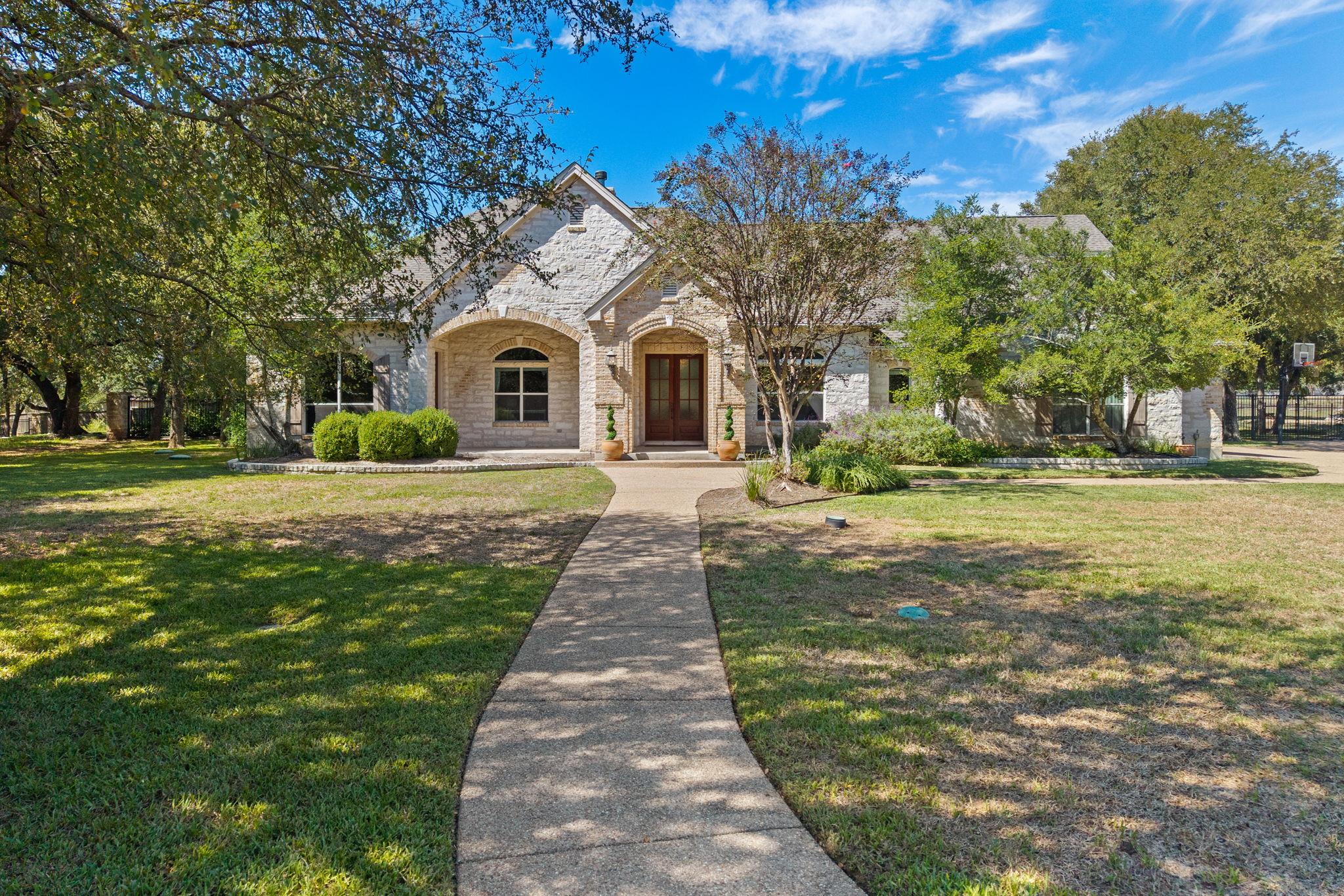 701 Highland Spring LN