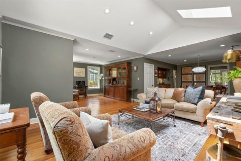 Tiny photo for 2208 Mountain View RD, Austin, TX 78703 (MLS # 4980542)