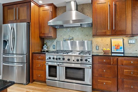 Tiny photo for 2208 Mountain View RD, Austin, TX 78703 (MLS # 4980542)
